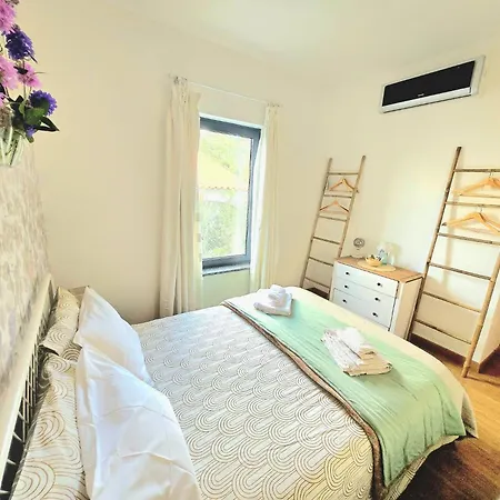 Villa Forest House Oku Nave